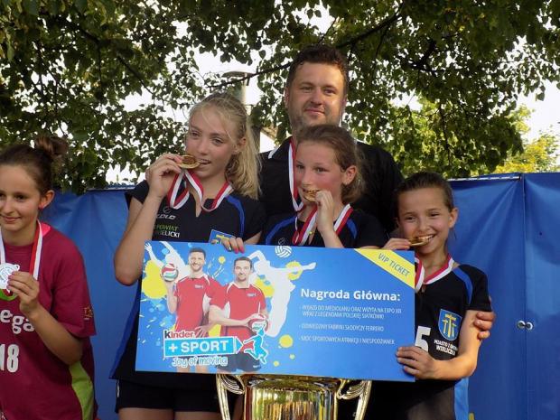 zloto_kinder_2015.jpg