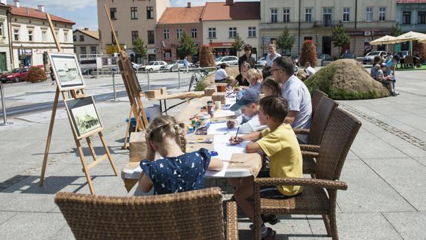 FAMILIJNA NIEDZIELA: Warsztaty „Wieliczka na starych rycinach, mapach i pocztwkach”