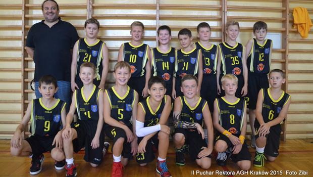 Wieliccy koszykarze UKS REGIS Wieliczka zajęli 4 miejsce Międzynarodowym Turnieju w Krakowie
