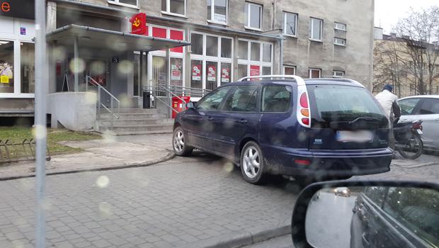 Zajecha mistrzu przed poczt...