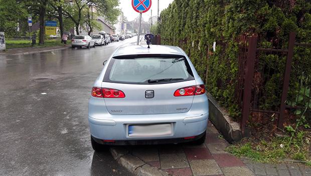 Popisa si parkowaniem na Sienkiewicza