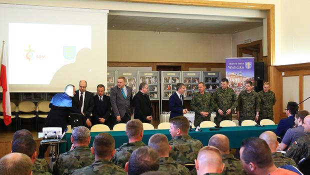 Wojsko zakoczyo budow mostw na DM 2016 w Brzegach - zdjcia