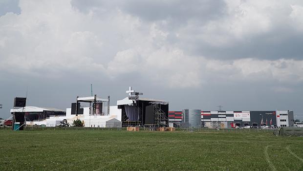 60 kontenerw plecakw, 5,5 mln butelek wody - 7R Logistic gwnym zapleczem magazynowym DM