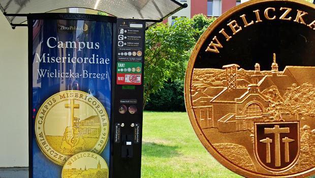 Pamitkowe medale Campus Misericordiae znw s dostpne.