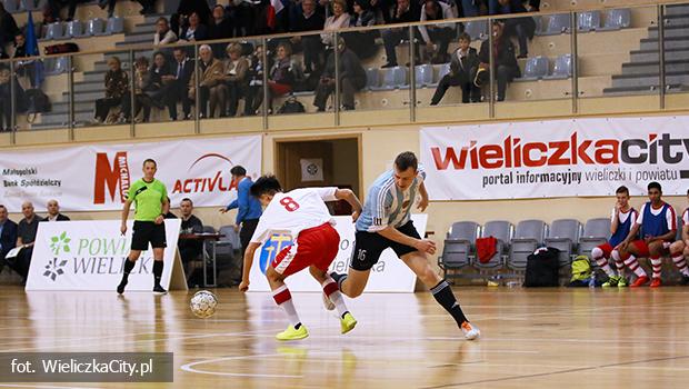 Futsal. MKF Solne Miasto Wieliczka vs Saint-André-lez-Lille - zdjęcia