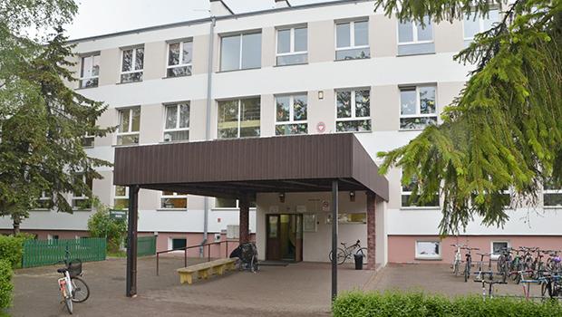 Termomodernizacja i odnawialne rda energii w szkole podstawowej w Niepoomicach
