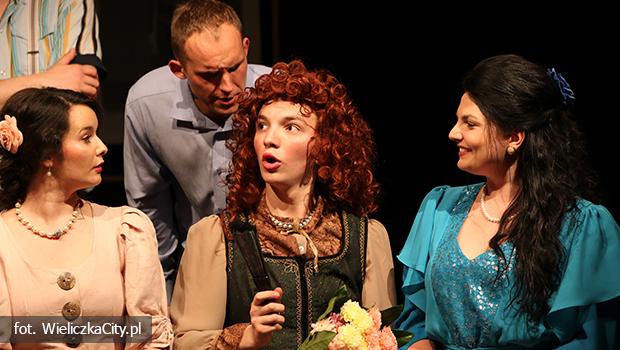 Teatr Sztolnia w spektaklu „Ciotka Karola 1 i ½” - relacja